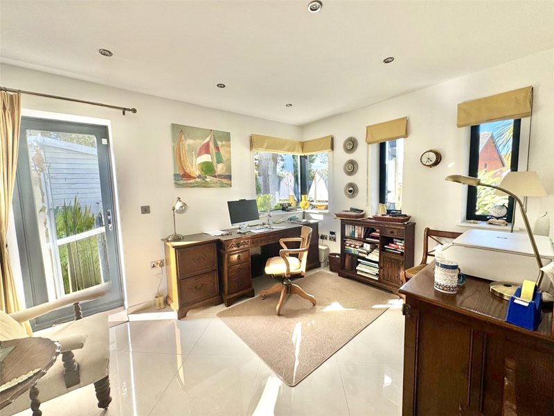 Kivernell Road, Milford on Sea, Lymington, Hampshire, SO41