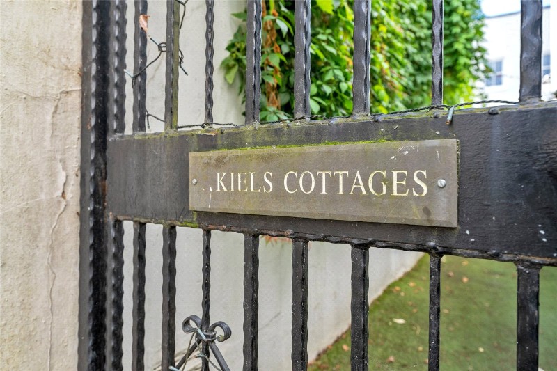 Kiels Cottages, Back Lane, London, NW3