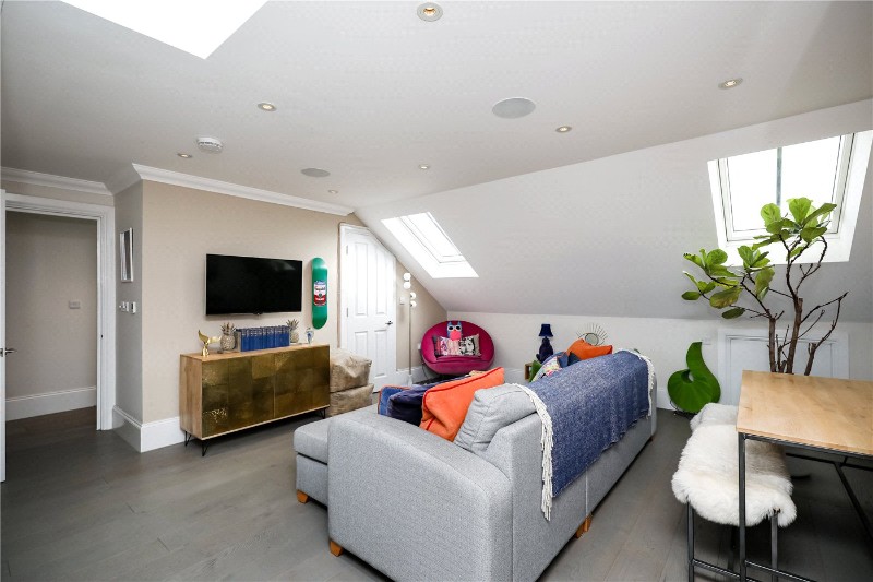 Twyford Avenue, LONDON, W3