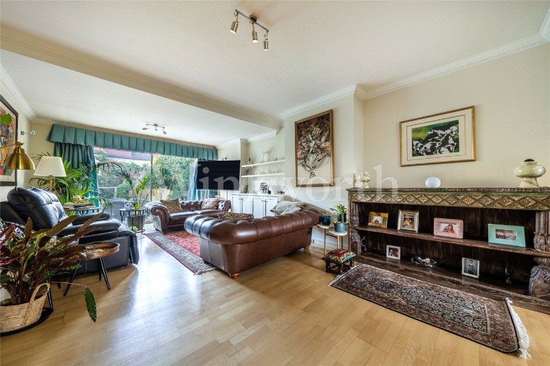Finchley Road, London, NW11