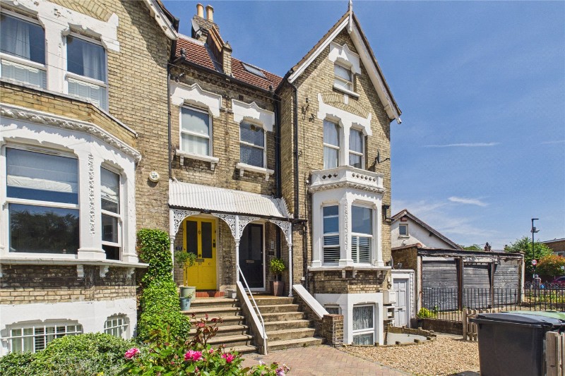 Hopton Road, London, SW16