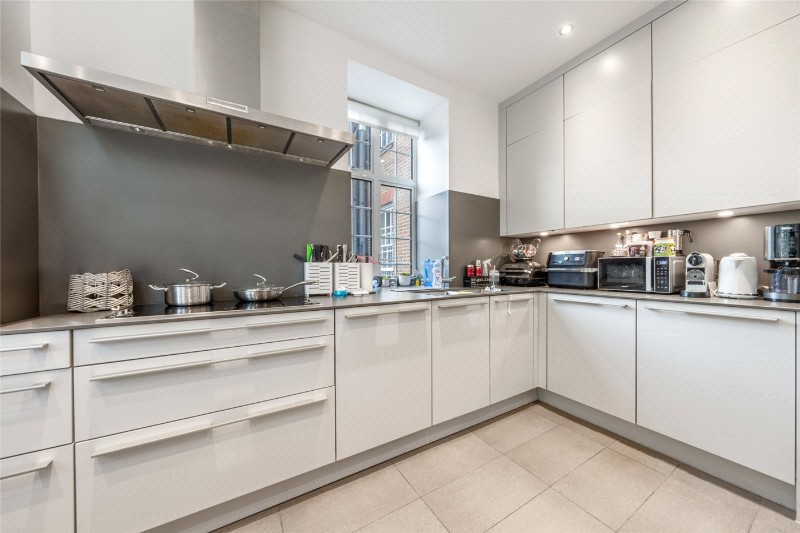 Eyre Court, Finchley Road, St John&#39;s Wood, London, NW8