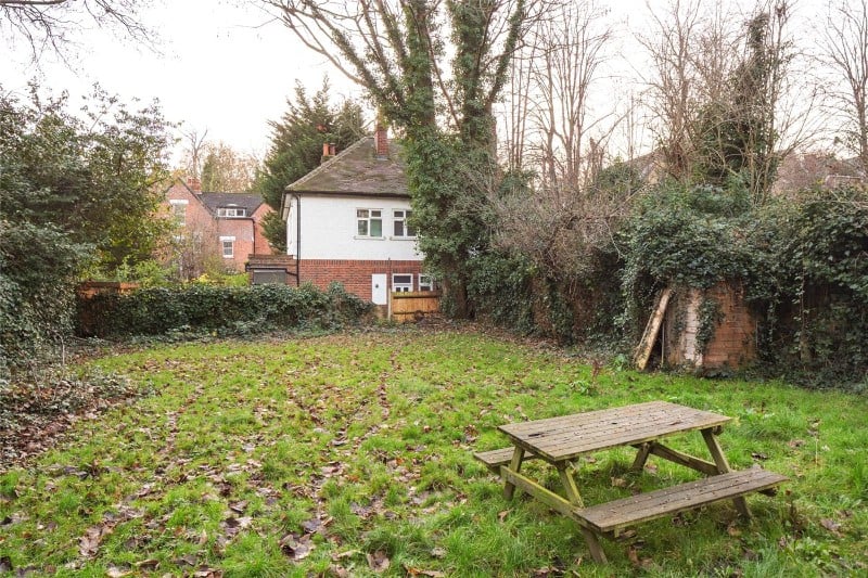 Border Crescent, London, SE26