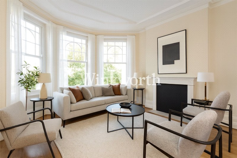 Palmerston Crescent, London, N13