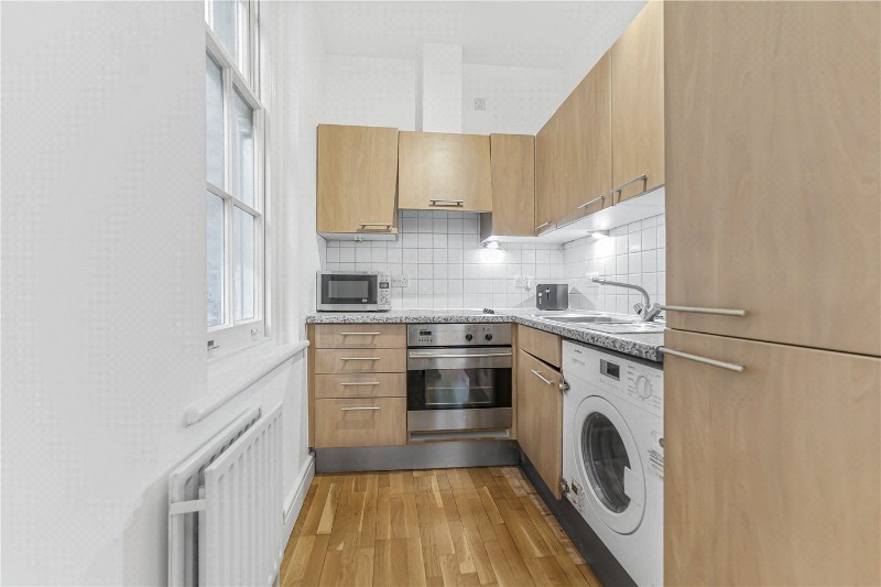 Carter Lane, London, EC4V