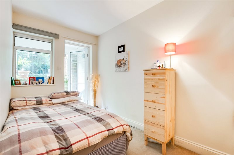 Crookham Road, Fulham/Parsons Green, SW6