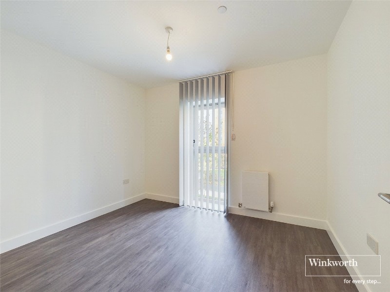 Flagstaff Road, Bankside Gardens, Reading, Berkshire, RG2