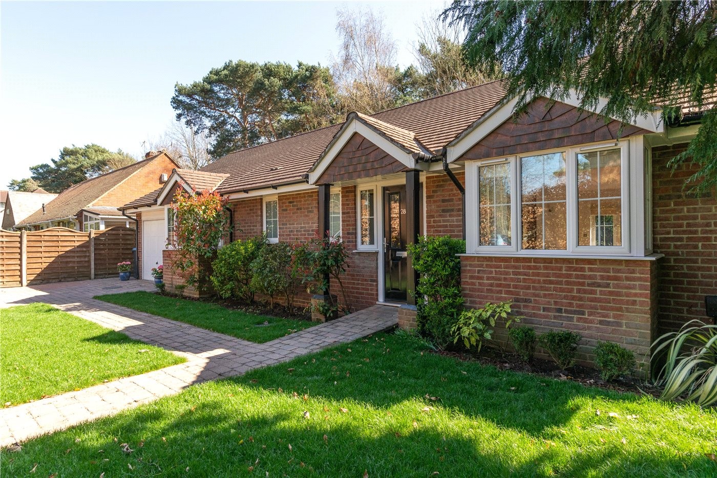 3 bedroom property for sale in Oatlands Avenue, Weybridge, KT13 (Ref