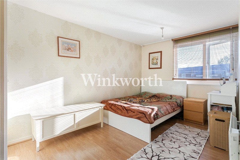 Caradon Way, London, N15