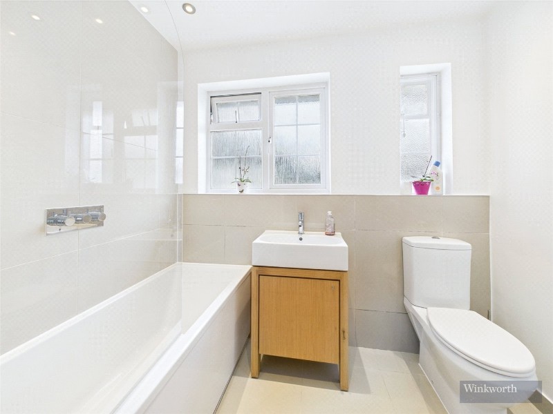 Grove Close, Kingston, KT1
