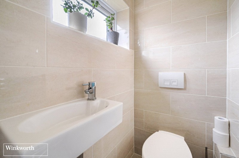 Novello Close, Basingstoke, Hampshire, RG22