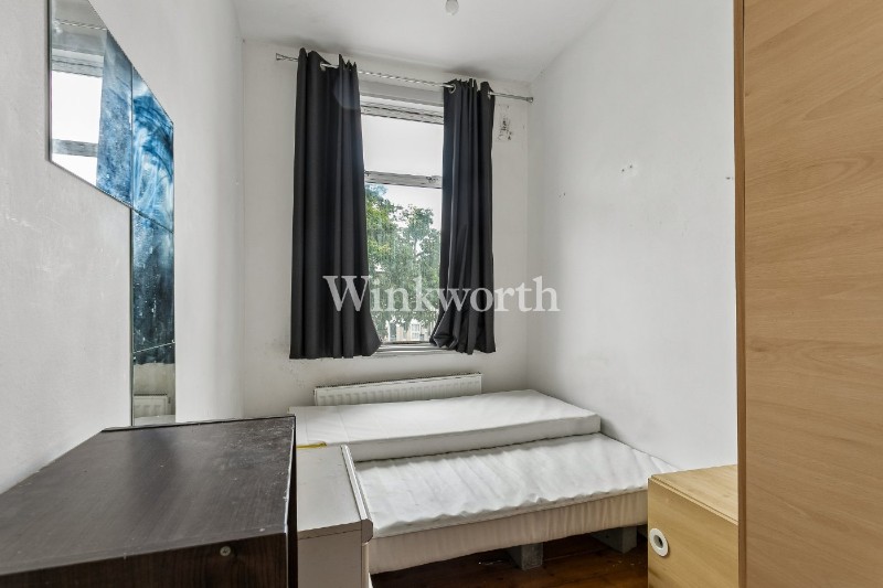 Westbury Avenue, London, N22