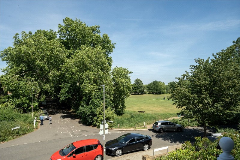 Lower Common South, London, SW15