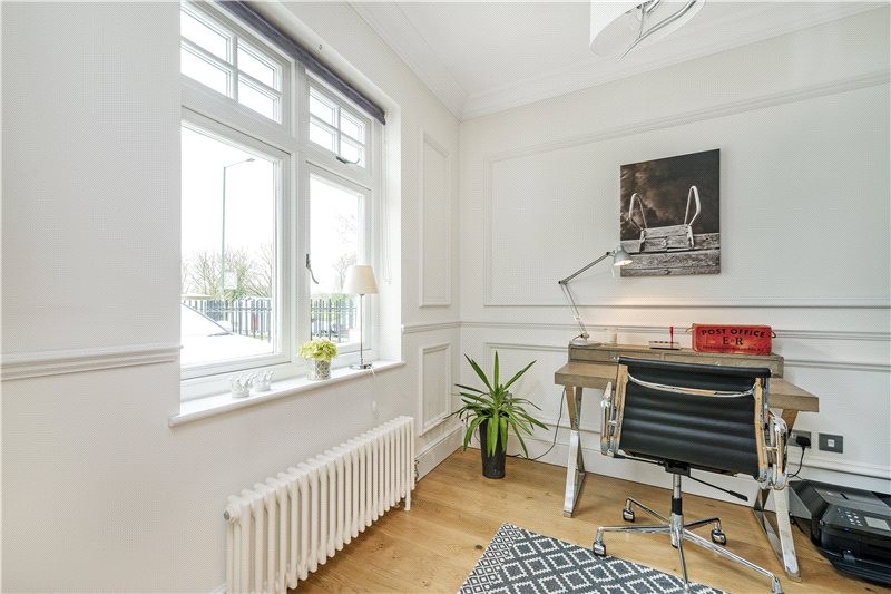 Lonsdale Road, Barnes, London, SW13