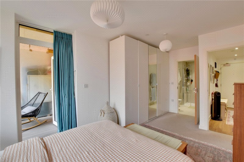 Loop Court, 1 Telegraph Avenue, Greenwich, London, SE10