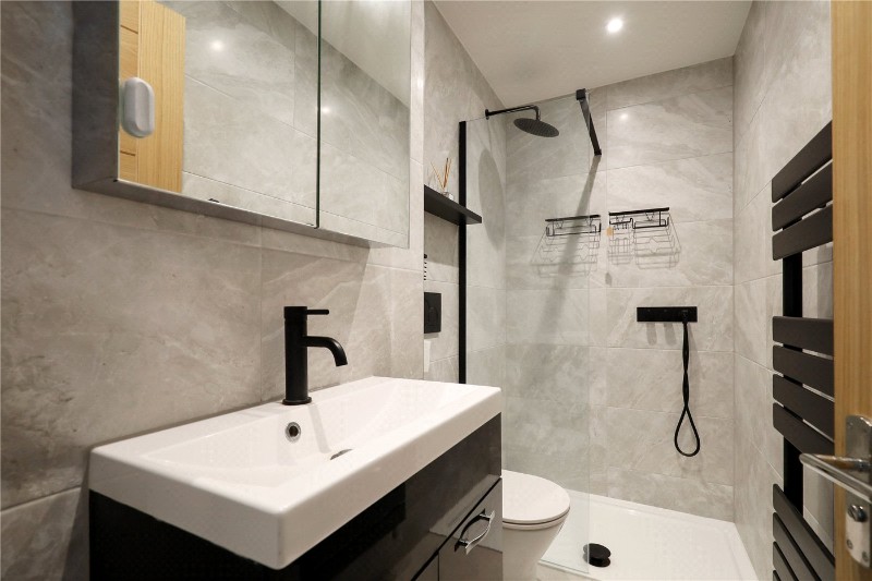 Walton Way, London, W3