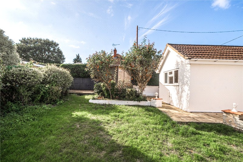 Upper Weybourne Lane, Farnham, Surrey, GU9