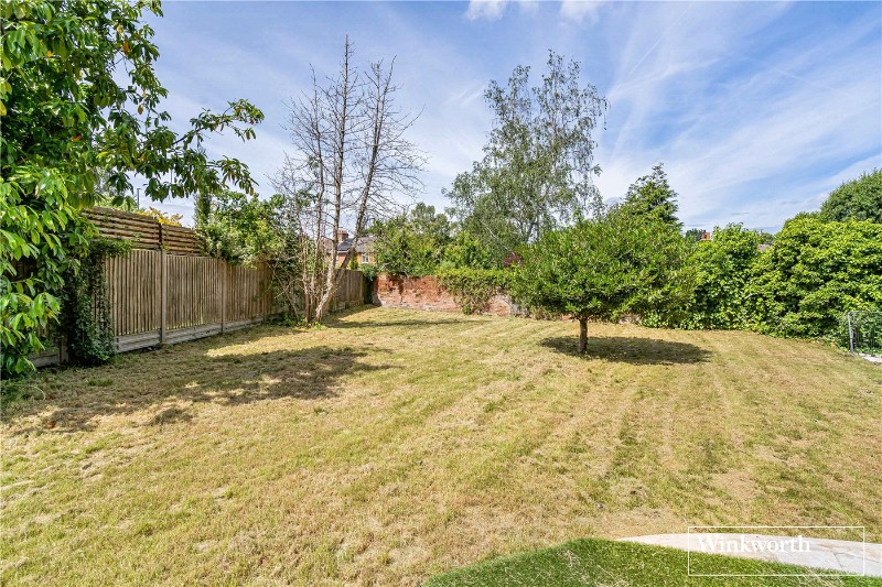 Cedar Close, Bagshot, Surrey, GU19