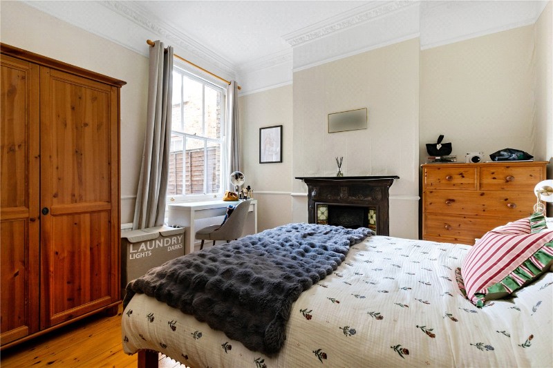 Stapleton Road, London, SW17