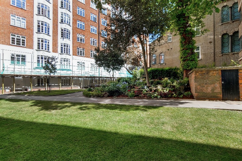 Grove End Gardens, Grove End Road, St John&#39;s Wood, London, NW8