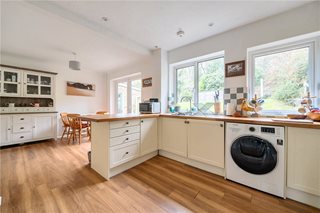 Abbots Ride, Farnham, Surrey, GU9