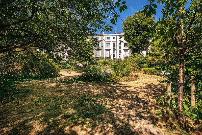 Elgin Crescent, London, W11