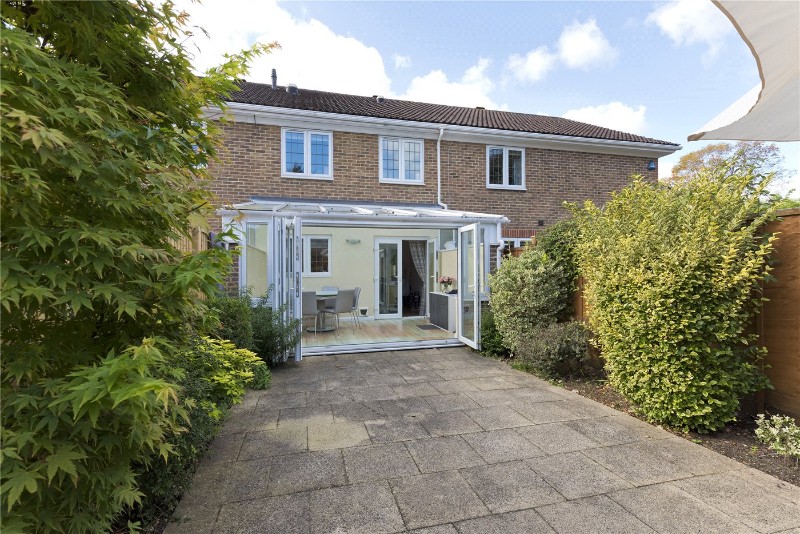 Rosslyn Park, Weybridge, Surrey, KT13