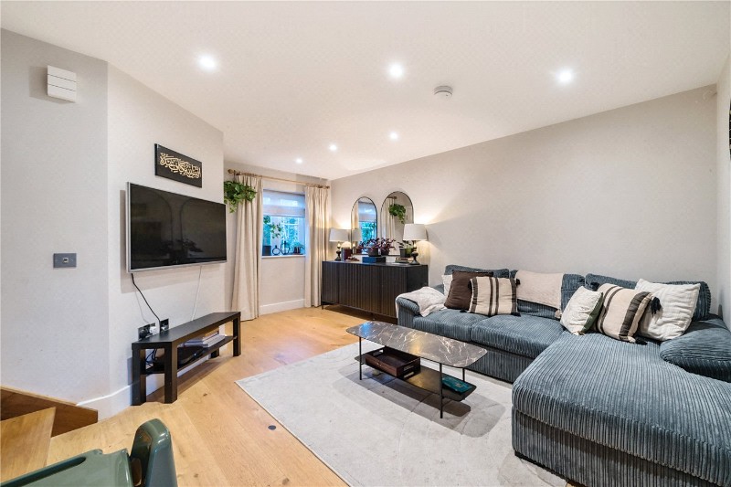 Tilford Street, Tilford, Surrey, GU10