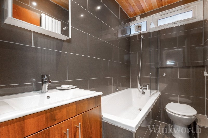 Glengall Road, London, SE15