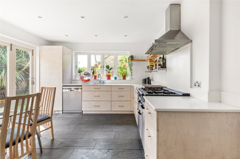 Herne Hill Road, London, SE24