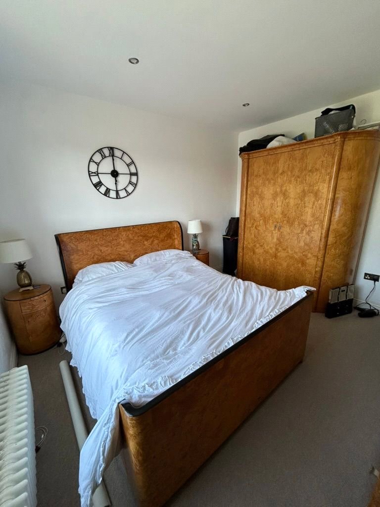 Kings Parade, Okehampton Road, London, NW10