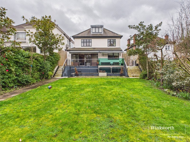 Edgeworth Crescent, London, NW4