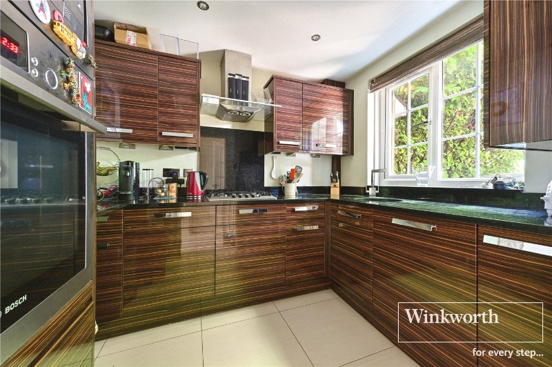 Surrey Crescent, London, W4
