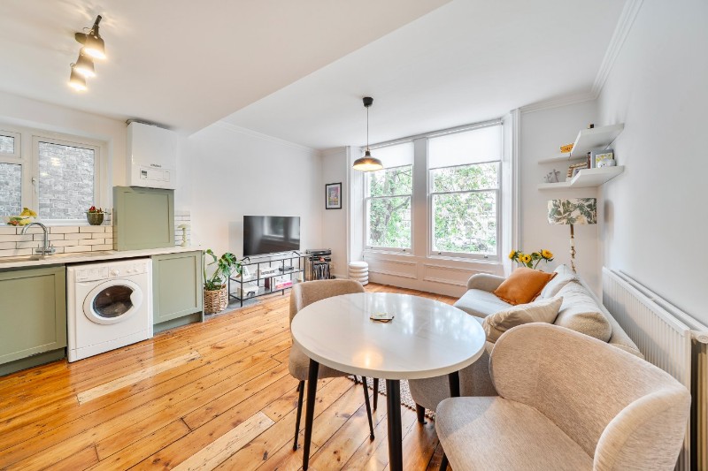 Thicket Road, London, United Kingdom, SE20