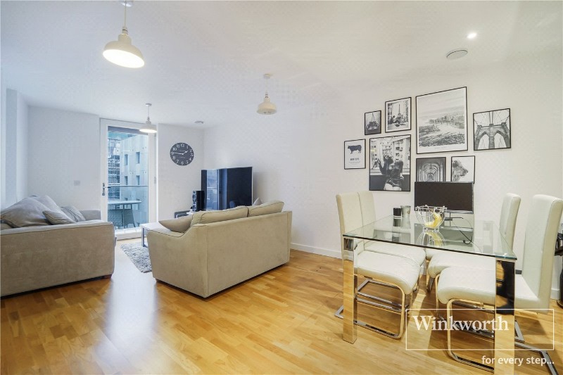 Baltic Avenue, Brentford, TW8