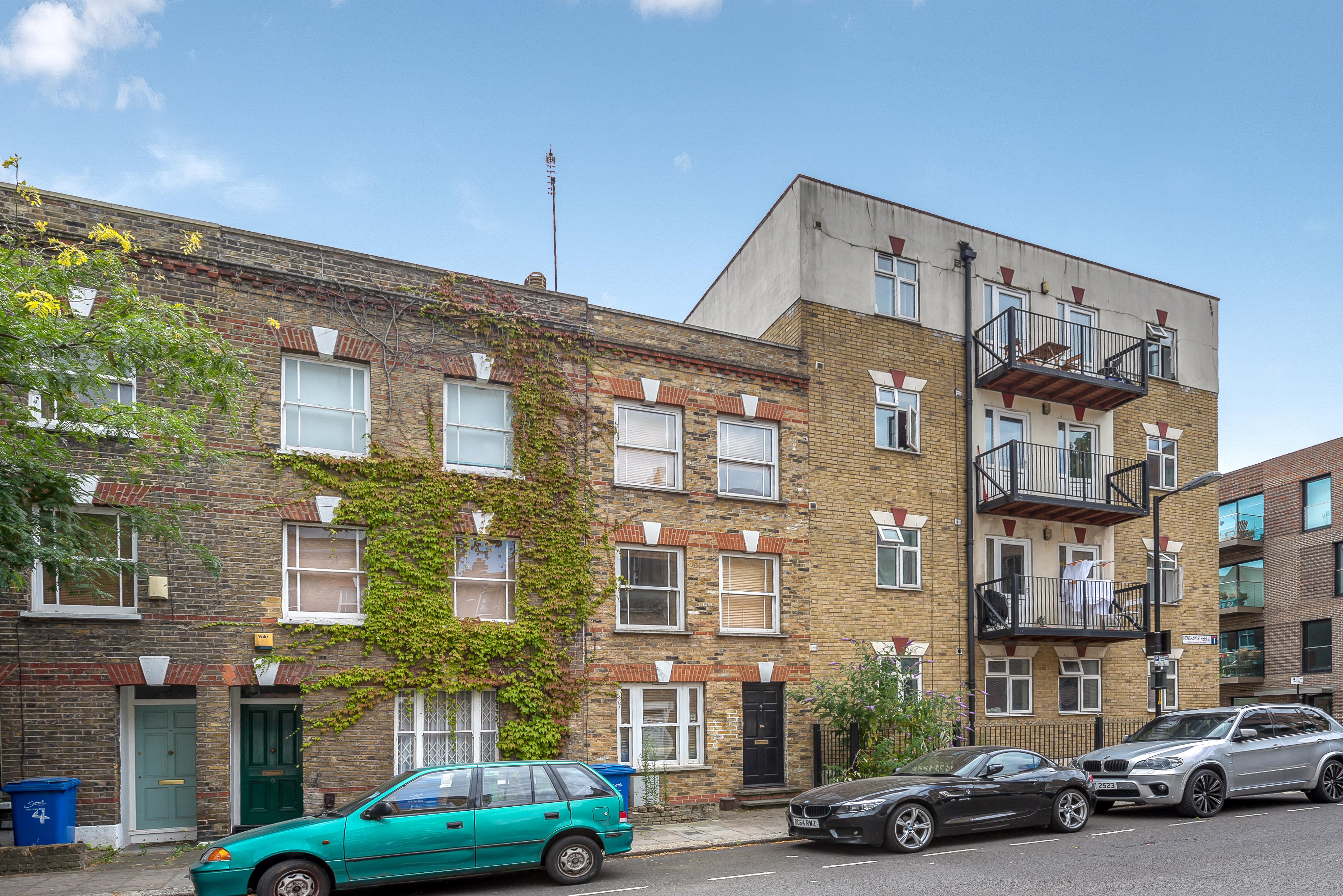 Henshaw Street, London, UK, SE17