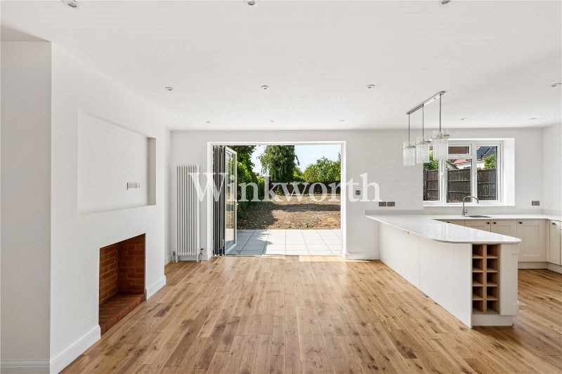 Powys Lane, London, N13