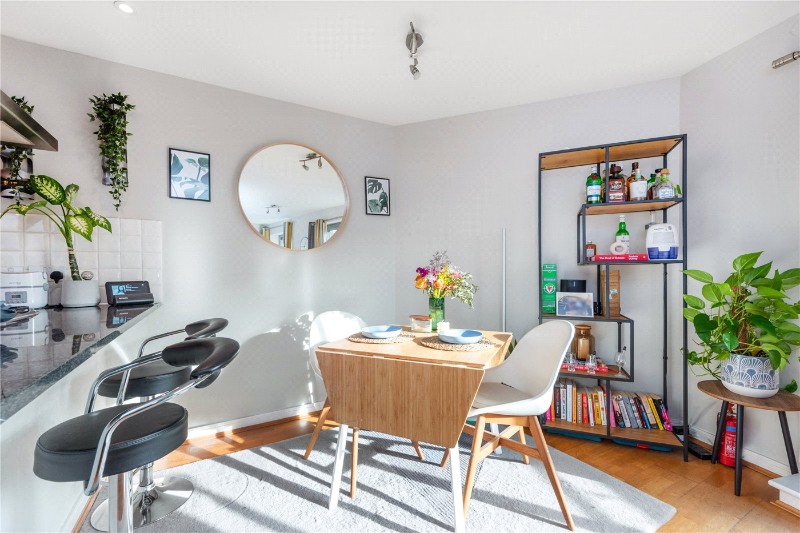 Benwell Road, London, N7