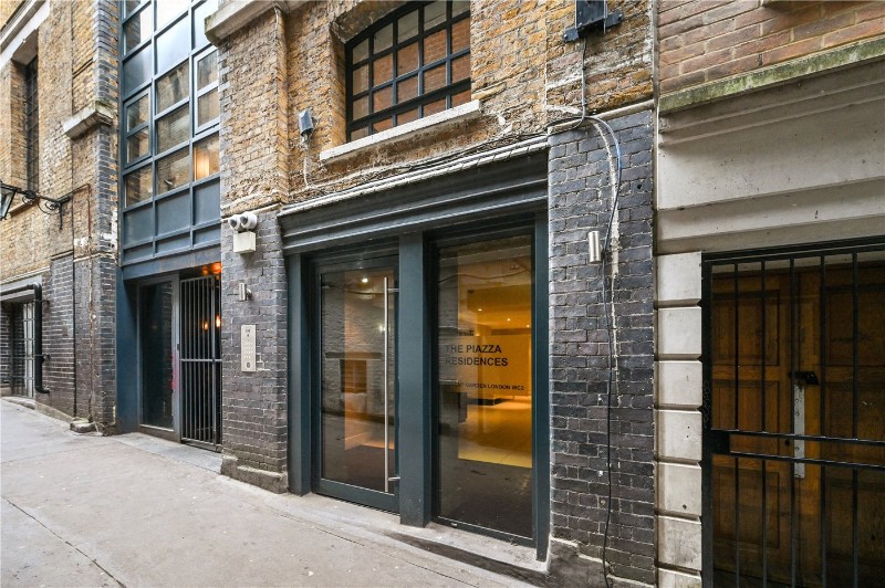 Bull Inn Court, London, WC2R