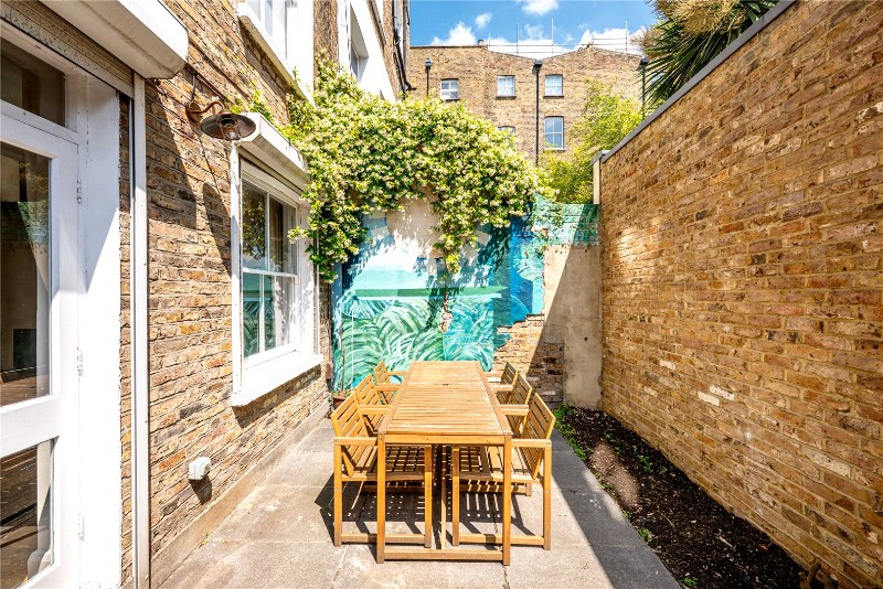 St. Charles Square, London, W10