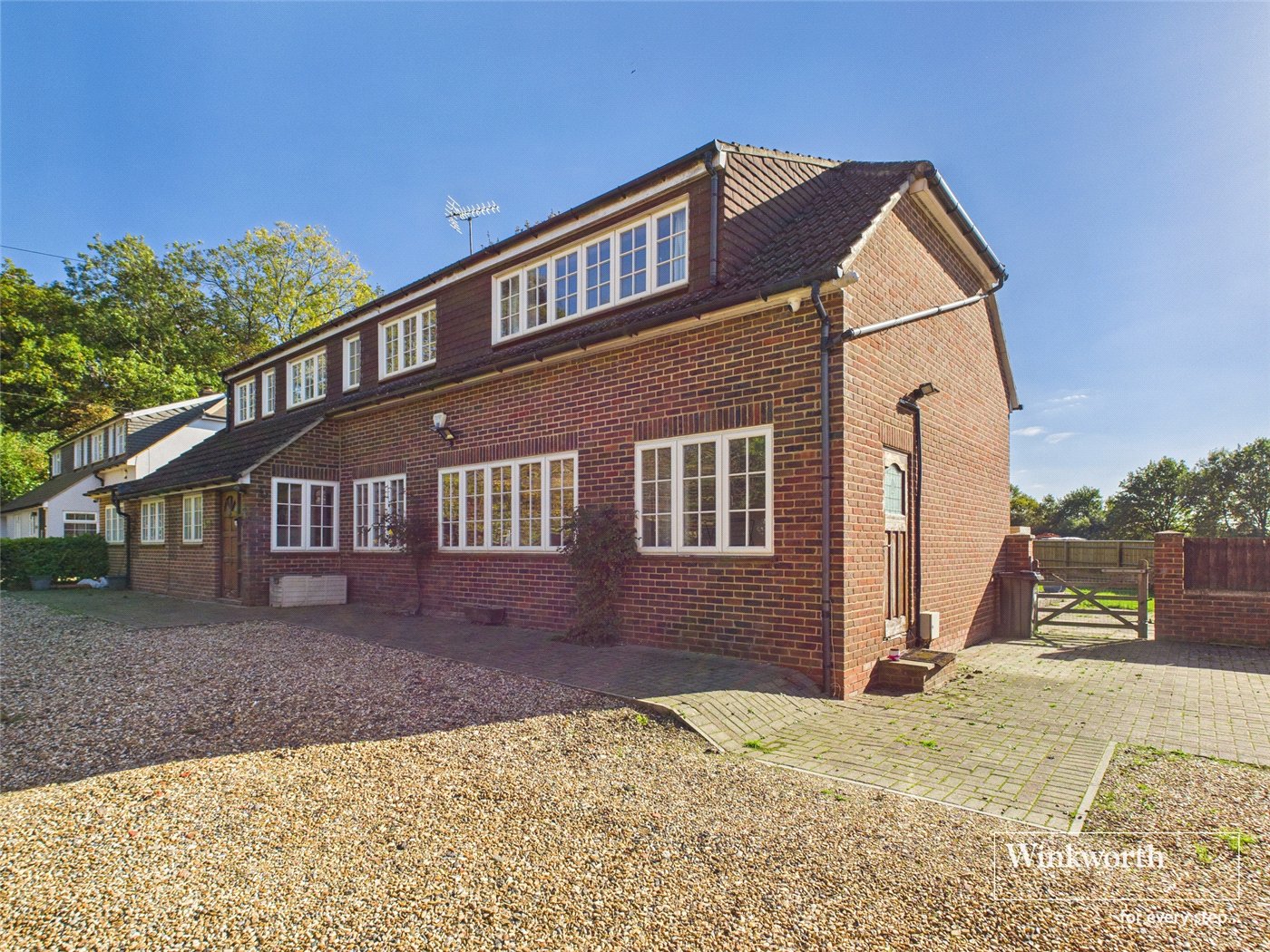 St. Annes Drive, Wokingham, Berkshire, RG40