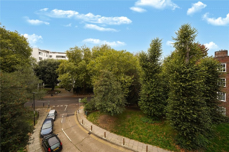 Hillcrest, London, N6
