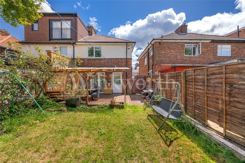 Cleveland Gardens, London, NW2