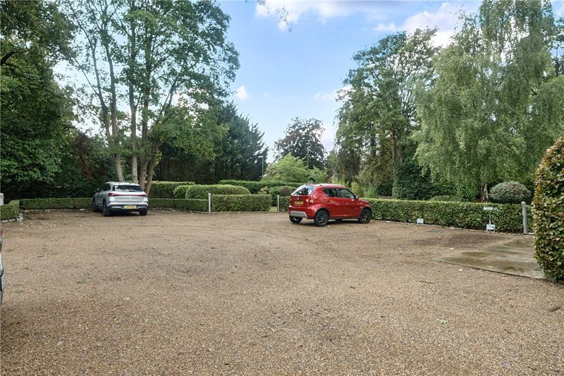 Westbourne Place, Farnham, Surrey, GU9