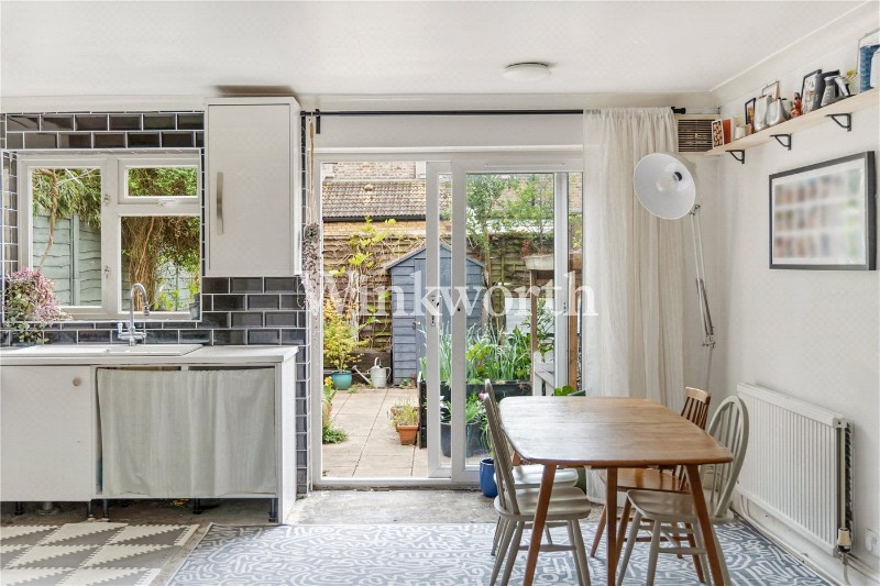 Rosebery Avenue, London, N17