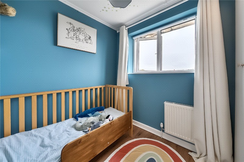 Kingsley Close, Shaw, Newbury, Berkshire, RG14