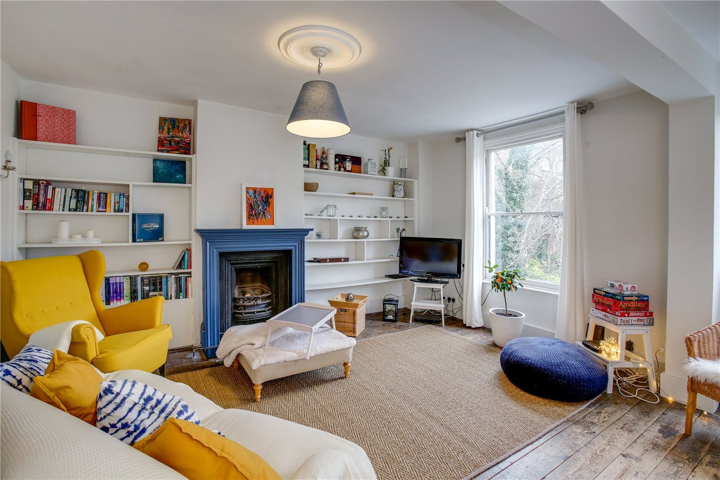 Hansard Mews, Holland Park, London, W14