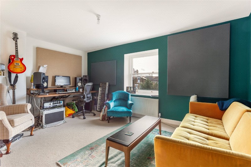 Kirkstall Road, London, SW2