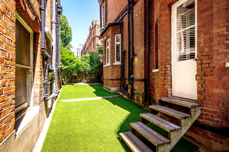 Rosary Gardens, London, SW7