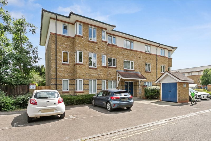 Myddleton Avenue, London, N4